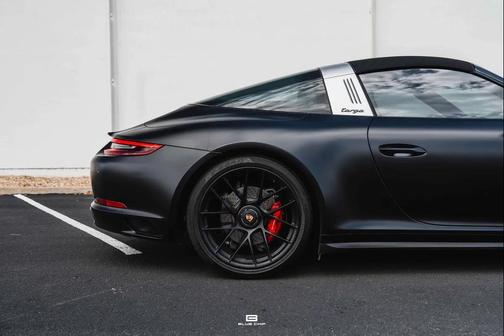 2019 Porsche 911 Targa 4 GTS