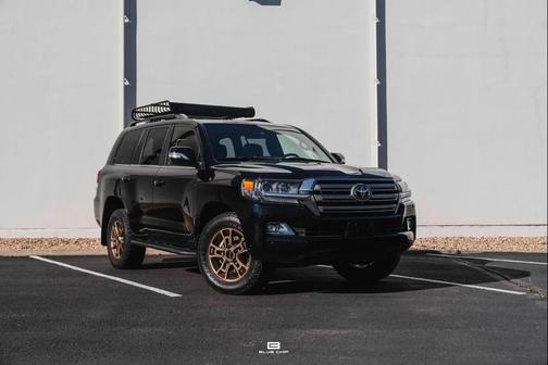 2020 Toyota Land Cruiser Base