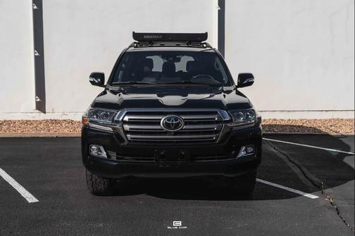 2020 Toyota Land Cruiser Base