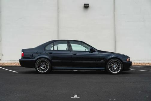 2002 BMW M5 Base