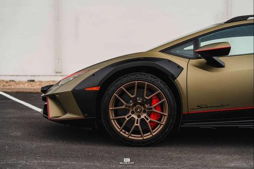 2024 Lamborghini Huracan Sterrato Base