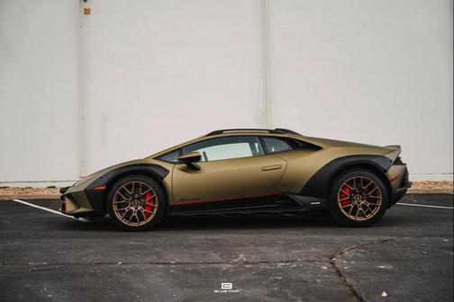 2024 Lamborghini Huracan Sterrato Base