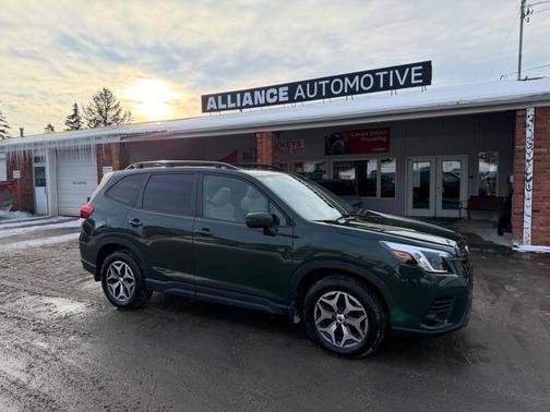 2024 Subaru Forester Premium