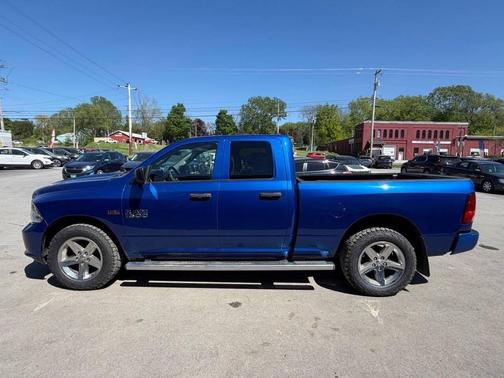 True Blue Pearl Coat 2018 RAM 1500 Express
