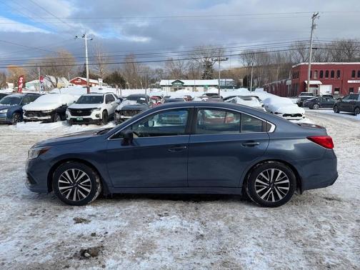 2018 Subaru Legacy Base