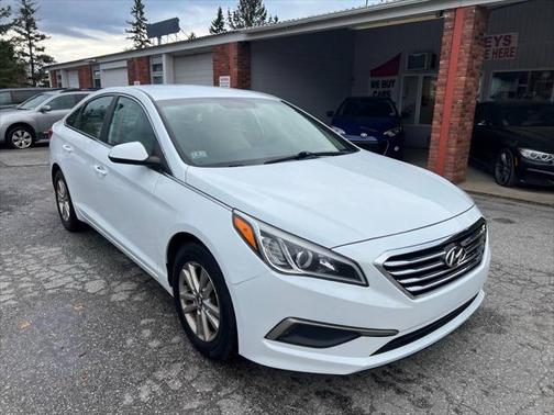 2016 Hyundai SONATA SE