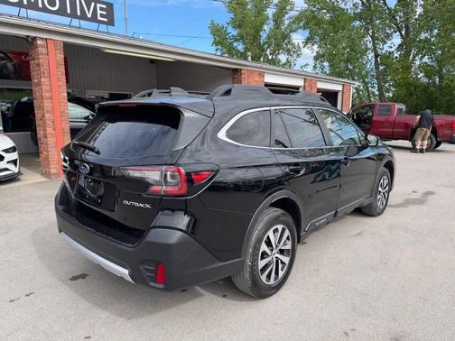Crystal Black Silica 2020 Subaru Outback Premium