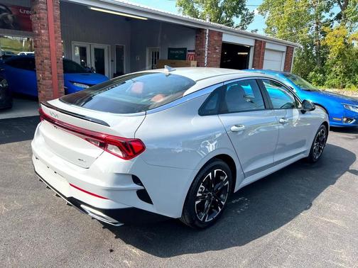 2024 Kia K5 GT-Line