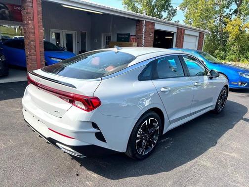 2024 Kia K5 GT-Line