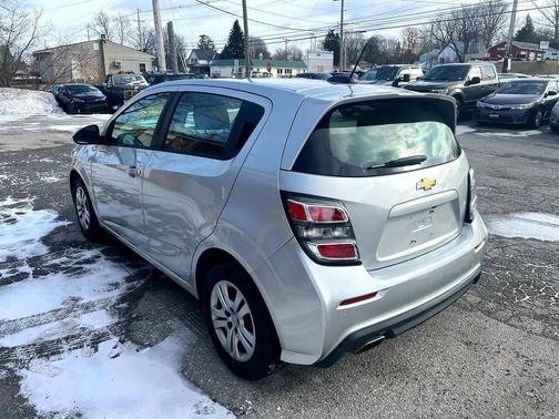 2020 Chevrolet Sonic FWD Hatchback 1FL 5-Door