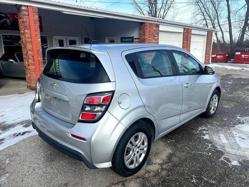 2020 Chevrolet Sonic FWD Hatchback 1FL 5-Door