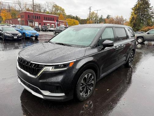 2023 Kia Carnival EX