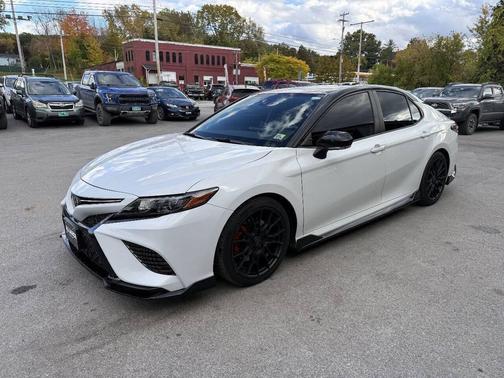 Wind Chill Pearl w/Midnight Black Metallic Roof 2022 Toyota Camry TRD