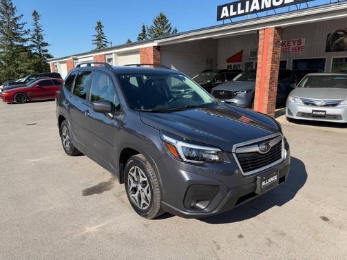 Magnetite Gray Metallic 2021 Subaru Forester Premium