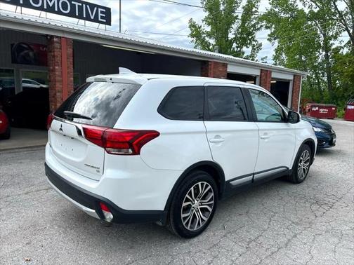 2017 Mitsubishi Outlander SE