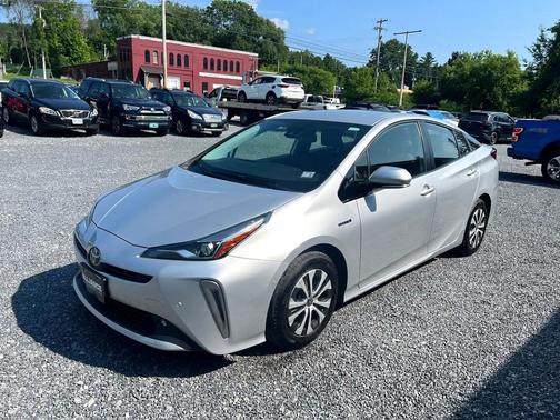 2019 Toyota Prius XLE