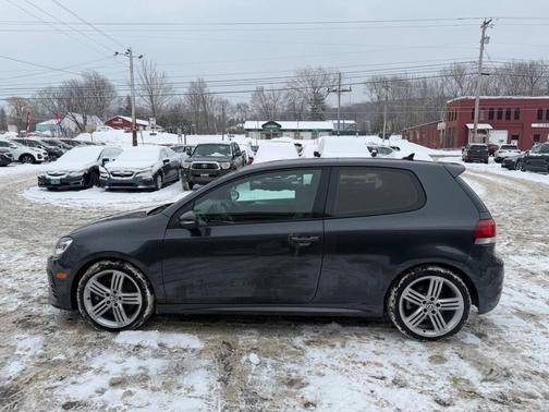 2012 Volkswagen Golf R 2-Door