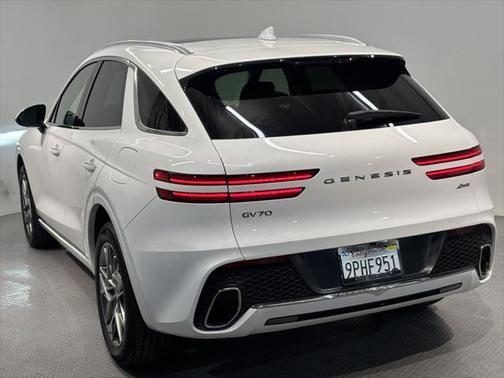 2025 Genesis GV70 2.5T AWD