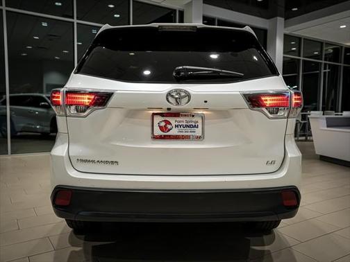 2016 Toyota Highlander LE