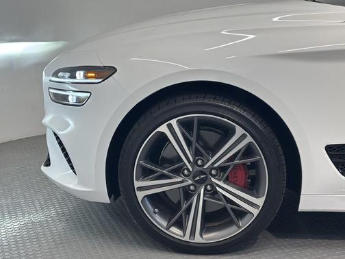 2025 Genesis G70 2.5T AWD