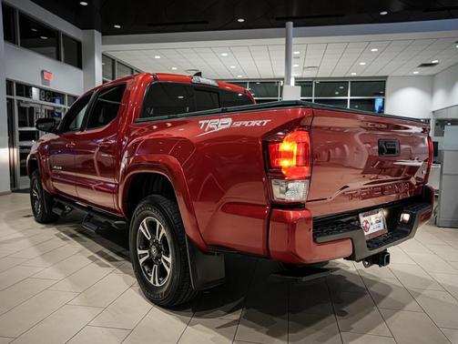 2017 Toyota Tacoma Base