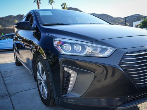 2019 Hyundai IONIQ Plug-In Hybrid Limited