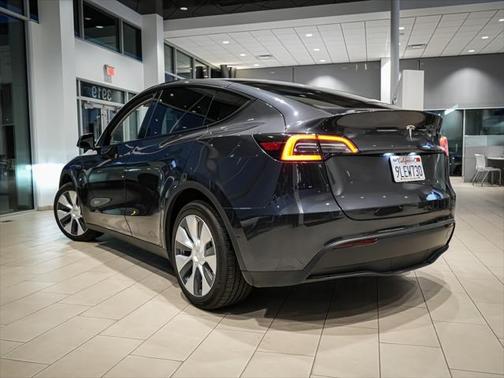 2024 Tesla Model Y Long Range Dual Motor All-Wheel Drive
