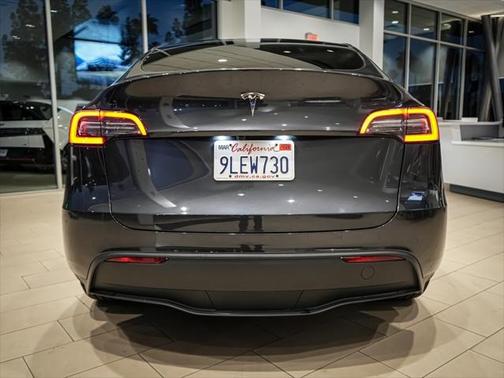 2024 Tesla Model Y Long Range Dual Motor All-Wheel Drive