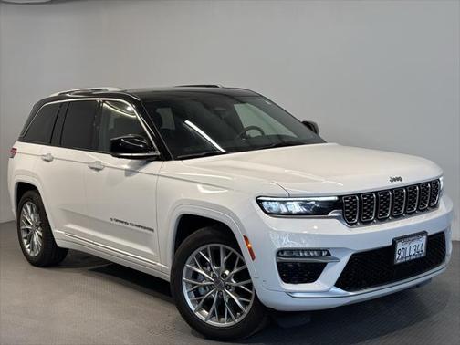 2023 Jeep Grand Cherokee Summit