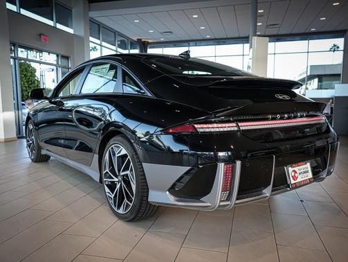 2023 Hyundai IONIQ 6 SEL