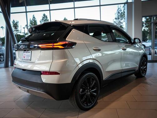 2023 Chevrolet Bolt EUV FWD LT