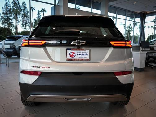2023 Chevrolet Bolt EUV FWD LT