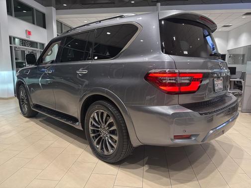 2022 Nissan Armada Platinum 2WD