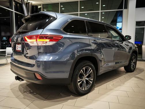 2018 Toyota Highlander LE Plus
