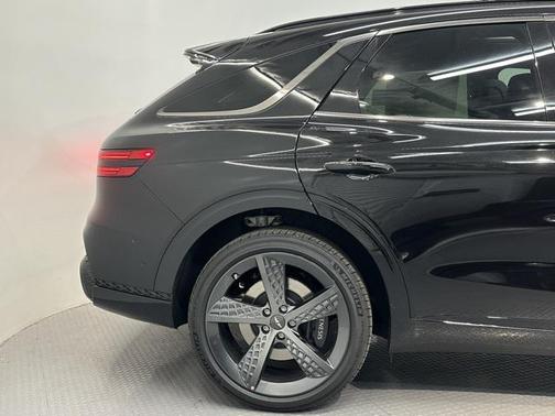 2024 Genesis GV70 3.5T AWD Sport