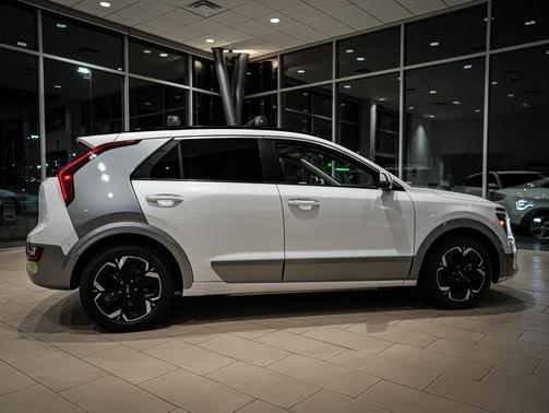 2023 Kia Niro EV Wave