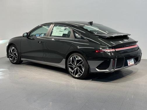 2023 Hyundai IONIQ 6 SEL