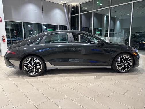 2023 Hyundai IONIQ 6 SEL