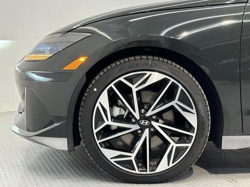 2023 Hyundai IONIQ 6 SEL
