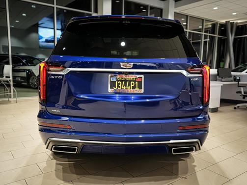 2025 Cadillac XT6 Premium Luxury AWD