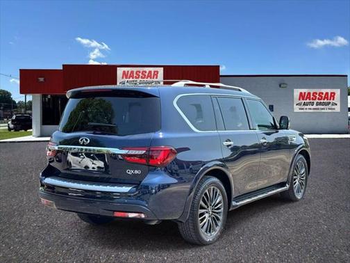 2023 INFINITI QX80 SENSORY