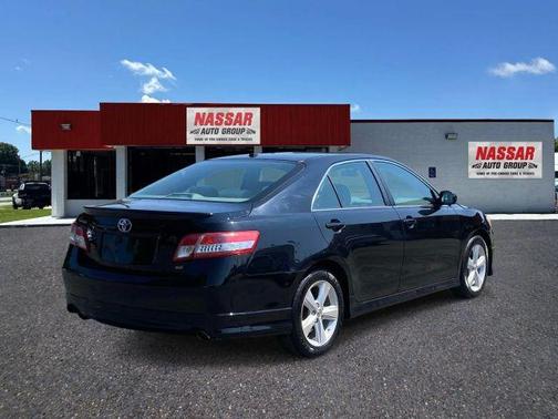 Black 2010 Toyota Camry SE