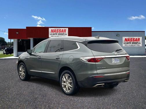 2022 Buick Enclave FWD Essence