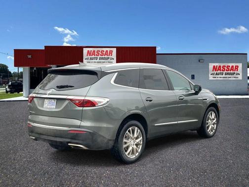 2022 Buick Enclave FWD Essence