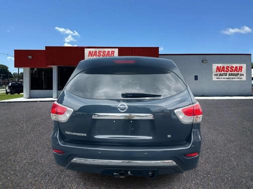2015 Nissan Pathfinder SV