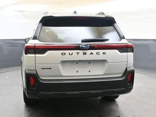 Crystal White Pearl 2026 Subaru Outback Limited XT