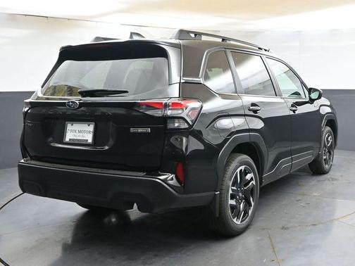 Crystal Black Silica 2026 Subaru Forester Premium