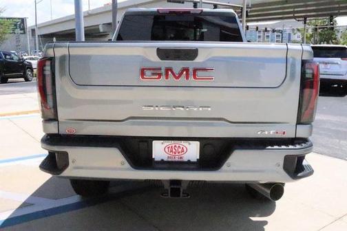 2025 GMC Sierra 2500 AT4