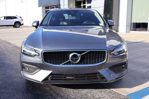 2019 Volvo S60 T5 Momentum