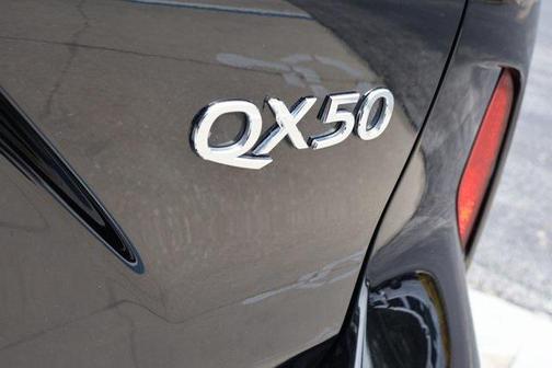2021 INFINITI QX50 LUXE AWD
